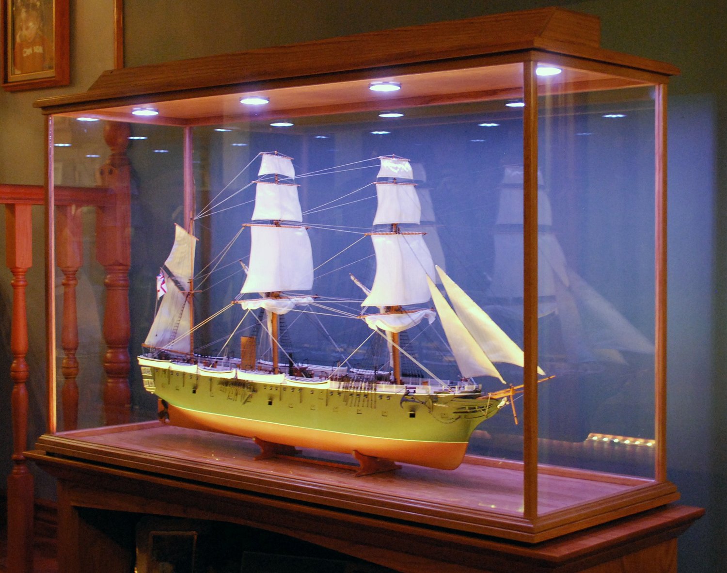 Wooden scale model ships from The Art of Age of Sail - Page 1.
