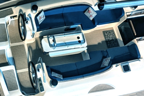 Image of Jeanneau 54ds model on her stand