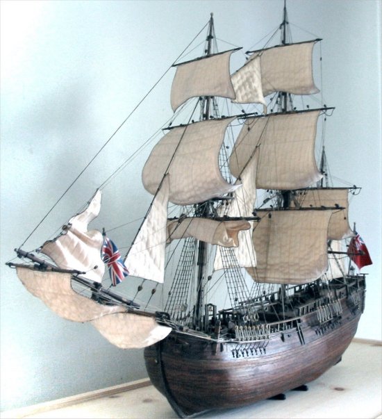 HMS Endeavour - rigging and sail details